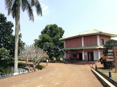 -侯臣咖啡文化村