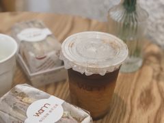 燕麦冰拿铁-Cafe on warm(丹霞店)