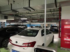 -经纬汇-停车场