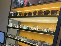 -优医视平价眼镜超市蔡司依视路折扣(小马厂店)