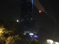 -上海龙之梦万丽酒店