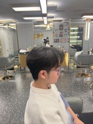 点击看大图 -即型男士理发工作室