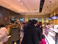 -巴黎贝甜(大宁国际商业广场店)