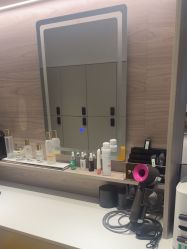 -佳颜轻医美·美学抗衰中心