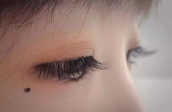 -eYeYo专业美睫
