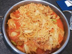 铁板炒鸡芝士锅-芝士牛炭火烤肉