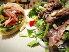 慢煮澳洲牛肉沙拉-HELLO 27 意面·沙拉·帕尼尼