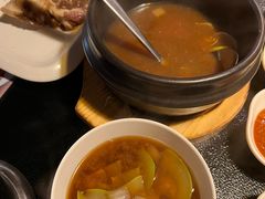 -军硕烤肉·部队火锅(二七万达店)