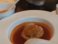 辣白菜汁鲍鱼捞饭-甄御•海鲜新青岛菜(麦岛店)