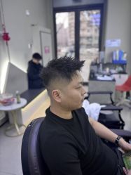 -尤司男士国潮理发馆