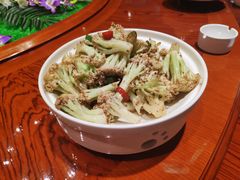 -小船渔村•大连菜•大连焖鱼(黄河路店)