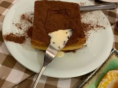 -新大咀港式茶餐厅(宝山万达店)