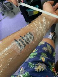 -越域刺青
