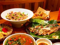 -老滇山寨•云南特色菜•地方菜•民族风情歌舞表演(金碧店)