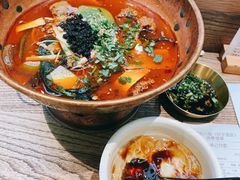 -成都你六姐·牛肉冒菜(上海环宇荟店)