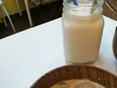 -志龙皇冠吃货椰子铺
