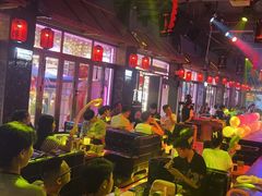 -喜鹊音乐酒馆(西街店)