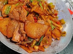 -路边边.炒菜烧烤.音乐餐厅(良乡长虹店)