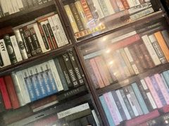 -钟书阁(松江泰晤士小镇店)