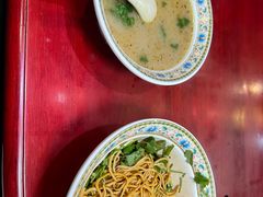 -金杨拉面王小吃面馆·牛三宝面·红烧牛肉粉