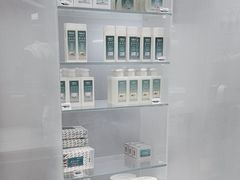 -福奈特洗衣·洗鞋·奢侈品护理 (闵行龙湖天街店)