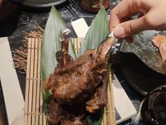 -山川小町·极番烧肉(新地假日广场店)