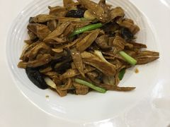 -大鸭梨烤鸭店(金顶街店)