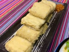 -香巴拉云南餐厅(华莱坞店)