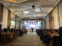 点击看大图 -广州中心皇冠假日酒店·宴会厅