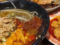 酸辣粉-爆炸头阿姨小四川正宗川味小吃(无任何分店)