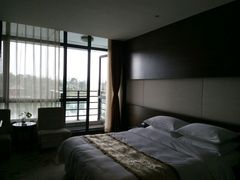 -上海怡沁园度假酒店