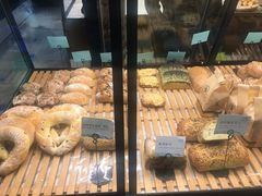 -Dough&Joe团憩(瑞虹天地月亮湾店)