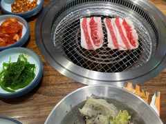 -明洞阿姨·韩式酱蟹烤肉·创意料理(三元桥店)