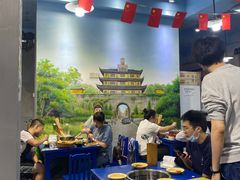 大堂-马路边边·成都串串(翠柏路店)