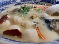 极品鱼头皇-山外山菜馆(玉泉路店)