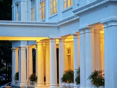 -南京双门楼宾馆(盐仓桥地铁站阅江楼店)