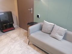 -德全酒店(北京朝阳公园金台路地铁站店)
