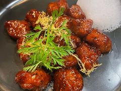 红酒泡沫牛肉粒-荟廷·晶萃(陆家嘴尚悦湾店)