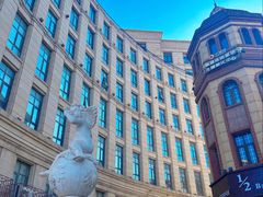 -鲁邦国际风情街(麦世达韩国精品百货店)