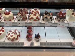 -花花卷卷·鲜食蛋糕(静安久光百货店)
