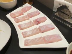 -鲜入唯煮·港式海鲜牛肉火锅(金宝街店)