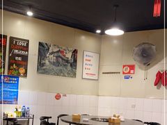 大堂-鸿顺老铁锅美蛙鱼府(解放碑店)