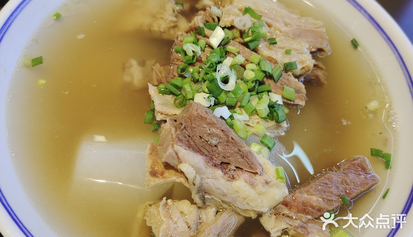 【桐记牛腩锅，悠唐店】