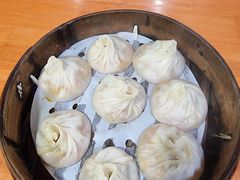 -莱莱小笼·乔艾