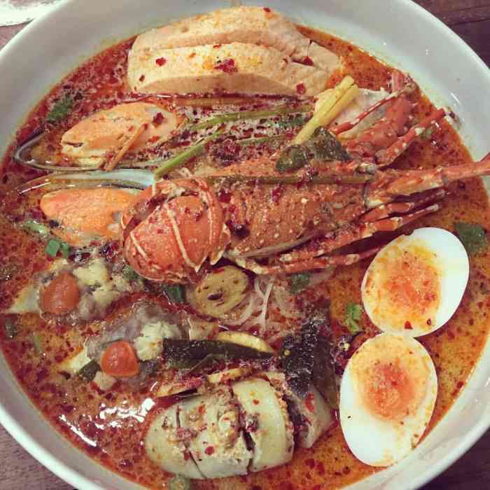 冬阴功大龙虾面-"陪朋友吃的龙虾面本来自己也想吃的 报了旅.