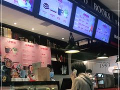 -西西弗书店&矢量咖啡(凯德晶萃广场店)