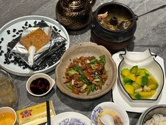 -福照楼汽锅鸡·云南菜(火车站锦江店)