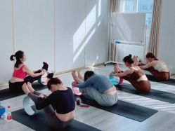 -亚太瑜伽普拉提学院