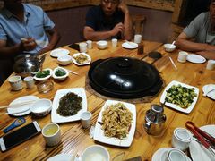 -山妹子铁锅炖