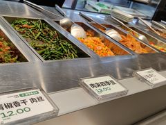 自助取餐区-老乡鸡(上海白玉兰广场店)